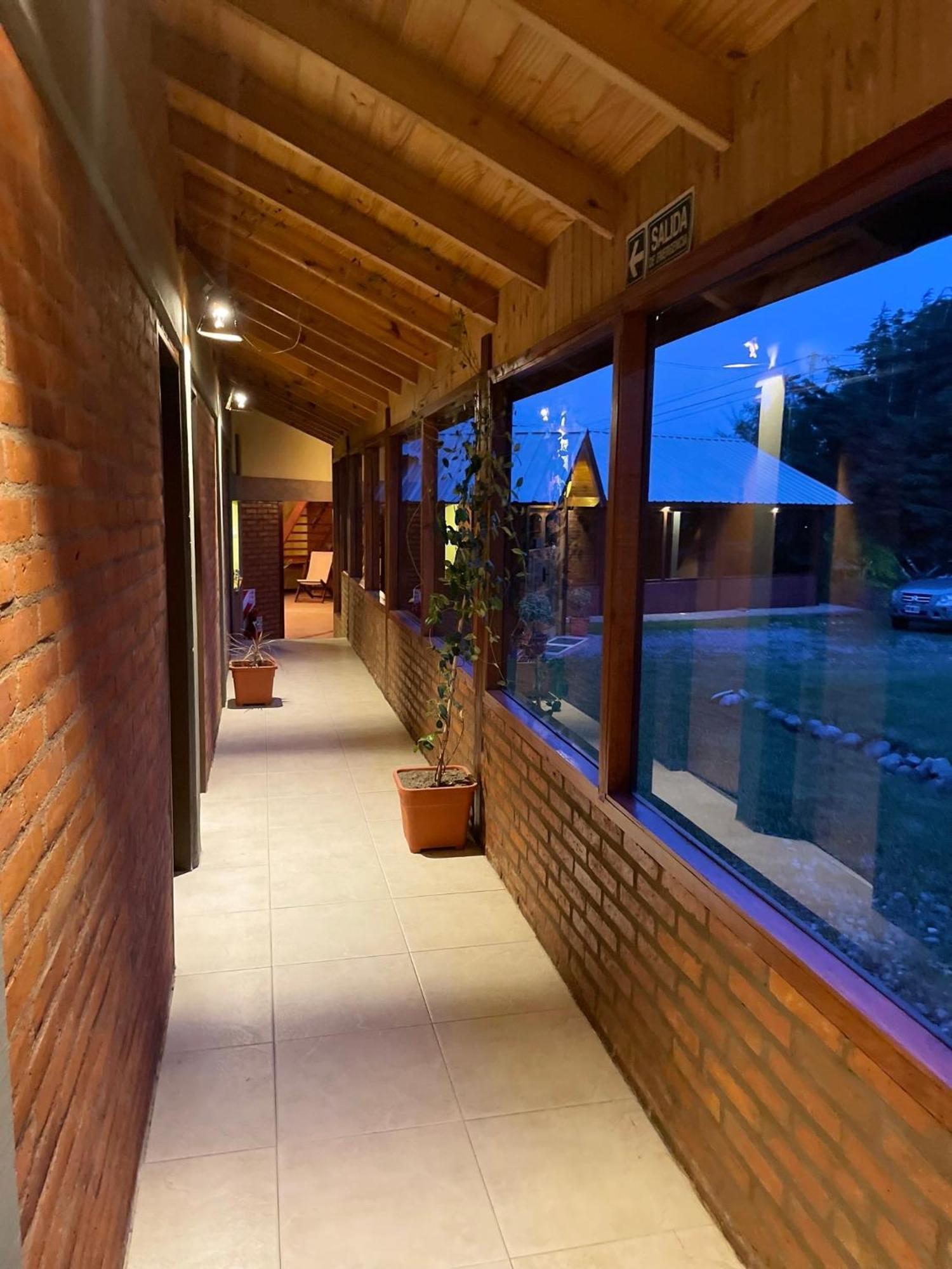 Ruca Nel Hotel El Calafate Ngoại thất bức ảnh